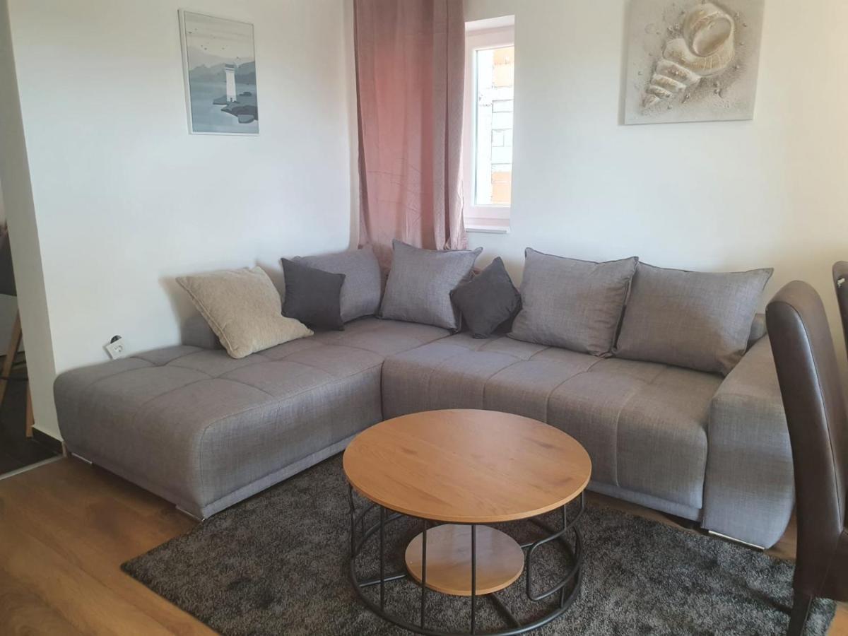 Muring Apartments Tribalj المظهر الخارجي الصورة